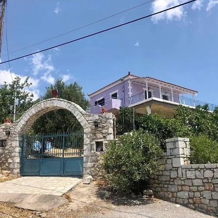 Holiday home Secret Sea Hideaway. Areopoli
